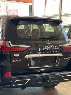 Lexus LX